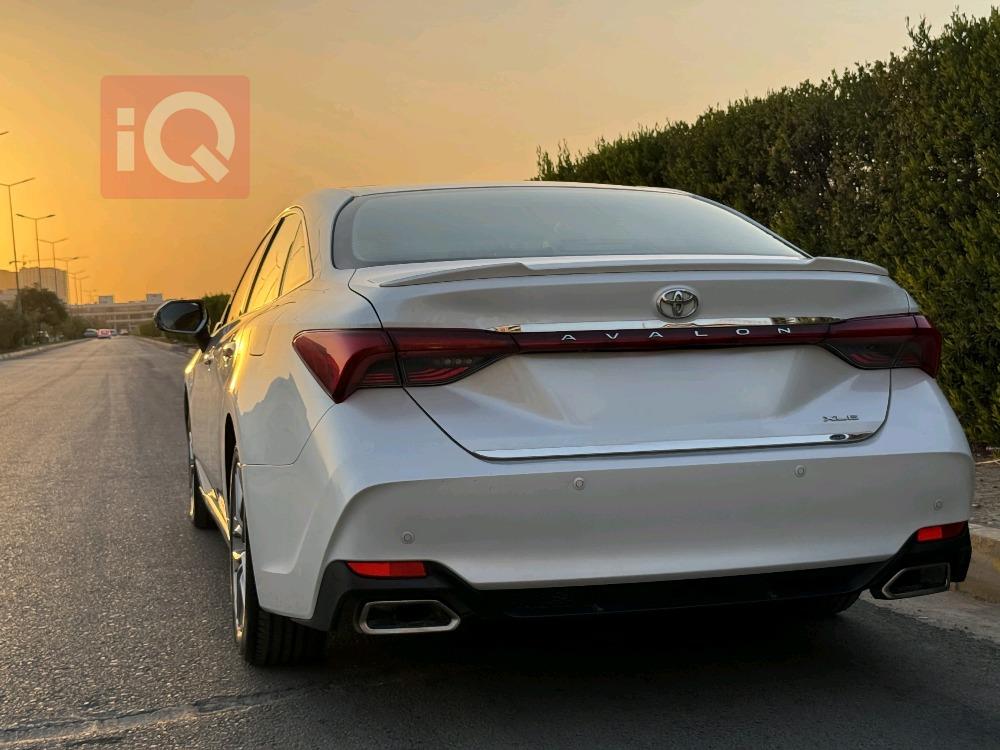 Toyota Avalon